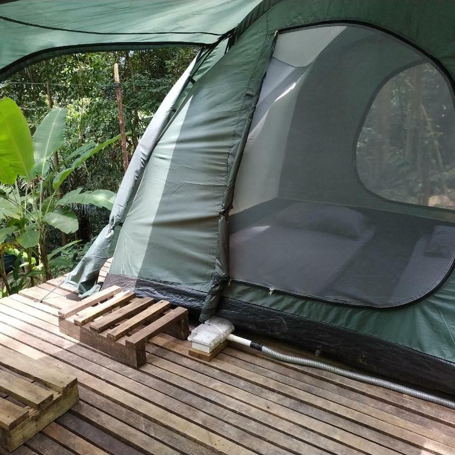 ホテルOrang Hutan Camping プルフンティアン島 エクステリア 写真