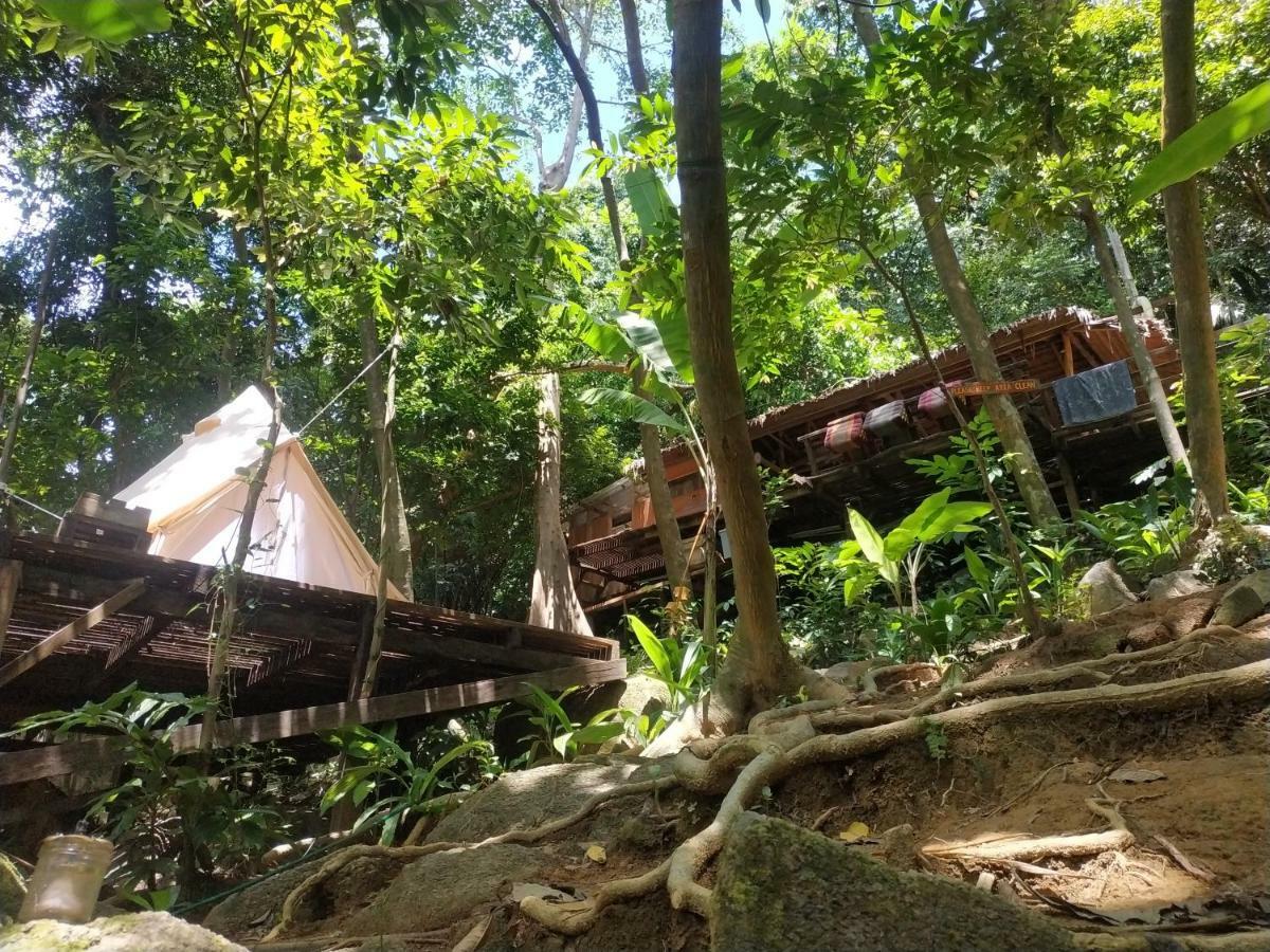 ホテルOrang Hutan Camping プルフンティアン島 エクステリア 写真